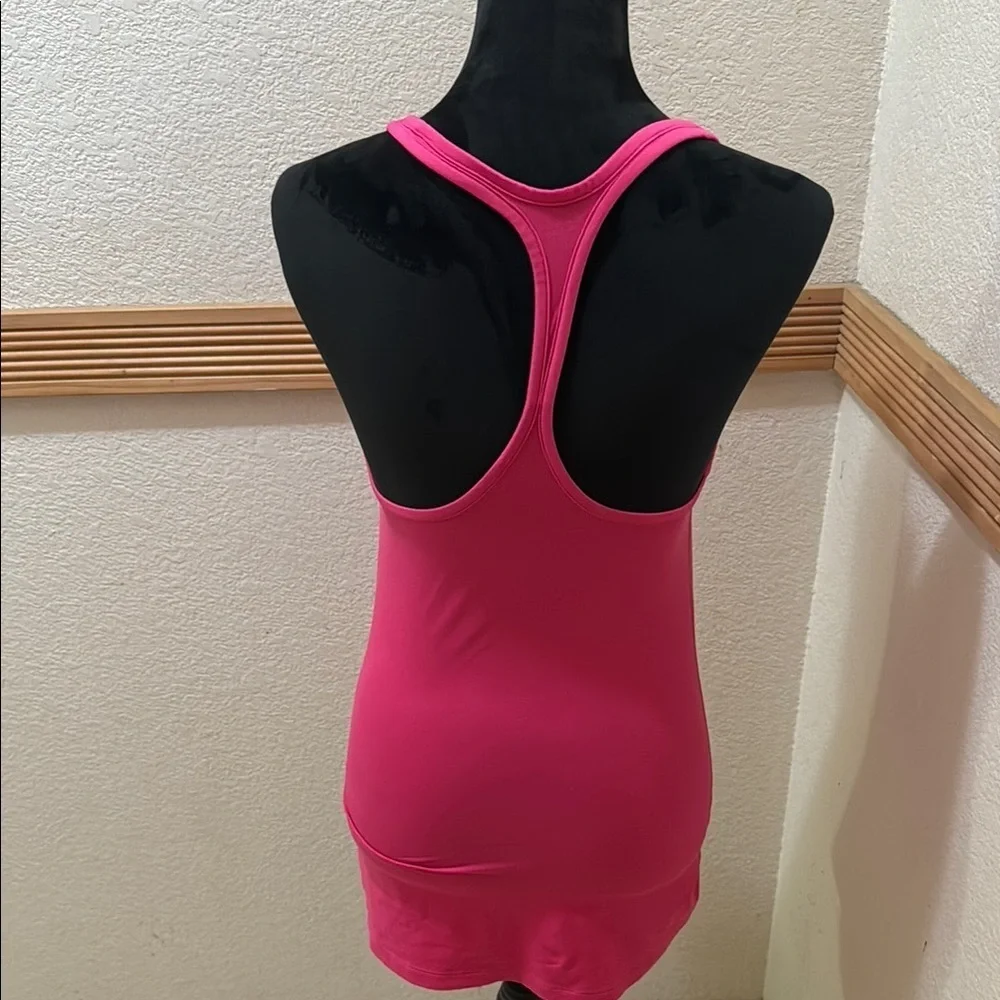 Bundle of 2 Nike Women's Pink and Coral Tank Tops Size S!!